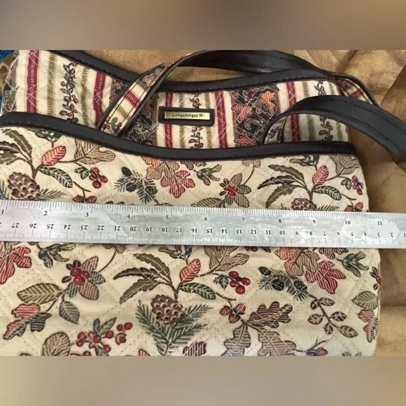 Longaberger Small Tote - Picture 4 of 16